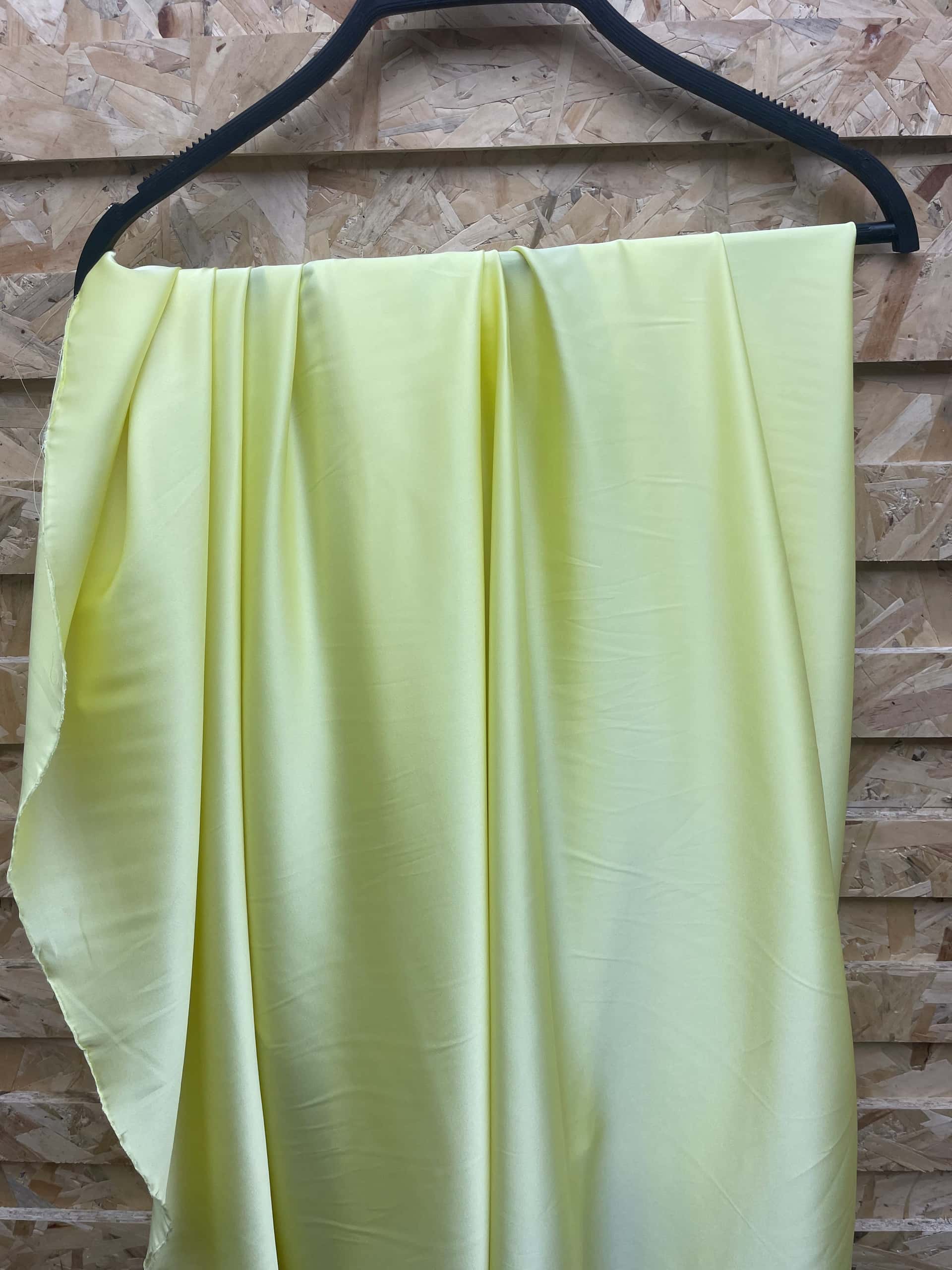 Chiffon quality C-01 manufactured by Belleza