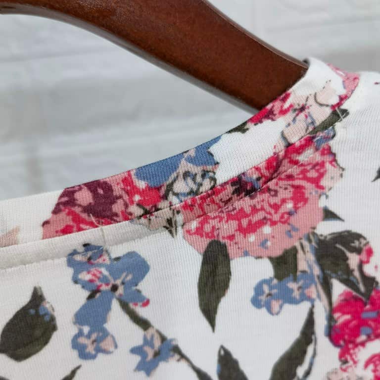 Flowers Print Jersey Tops manufactured by Belleza — view 3