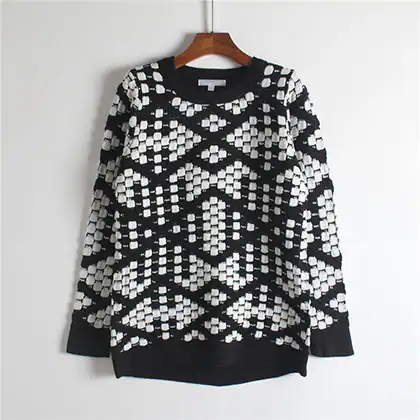 Geometric Jacquard Pullover manufactured by Belleza — 72% Acrylic · 28% Polyester, 7GG — view 8