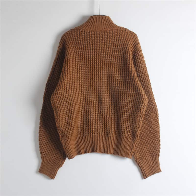 Knitwear manufactured by Belleza — Sleeve Cable Pullover