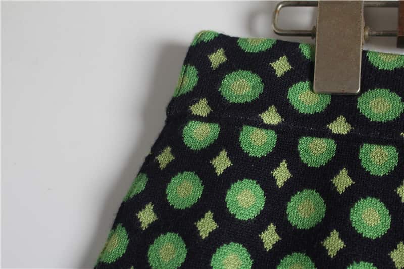 Green Flower Knitting Skirt manufactured by Belleza — 100% Polyester, 12GG — view 3