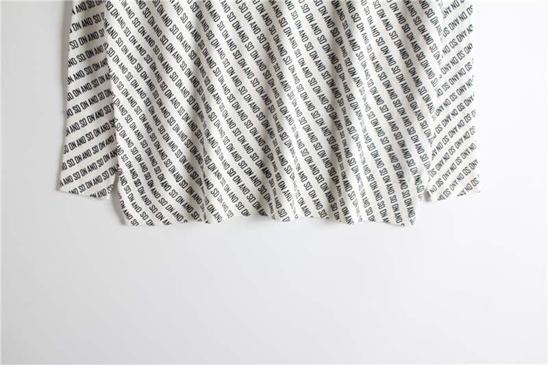 Print Words Knitting Tops manufactured by Belleza — 80% Viscose · 20% Nylon, 14GG — view 3