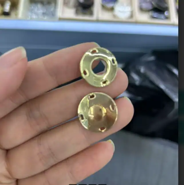 Snap fasteners — fabric developed by Belleza