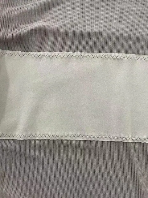 Overlocked seam — made in the Belleza workshop