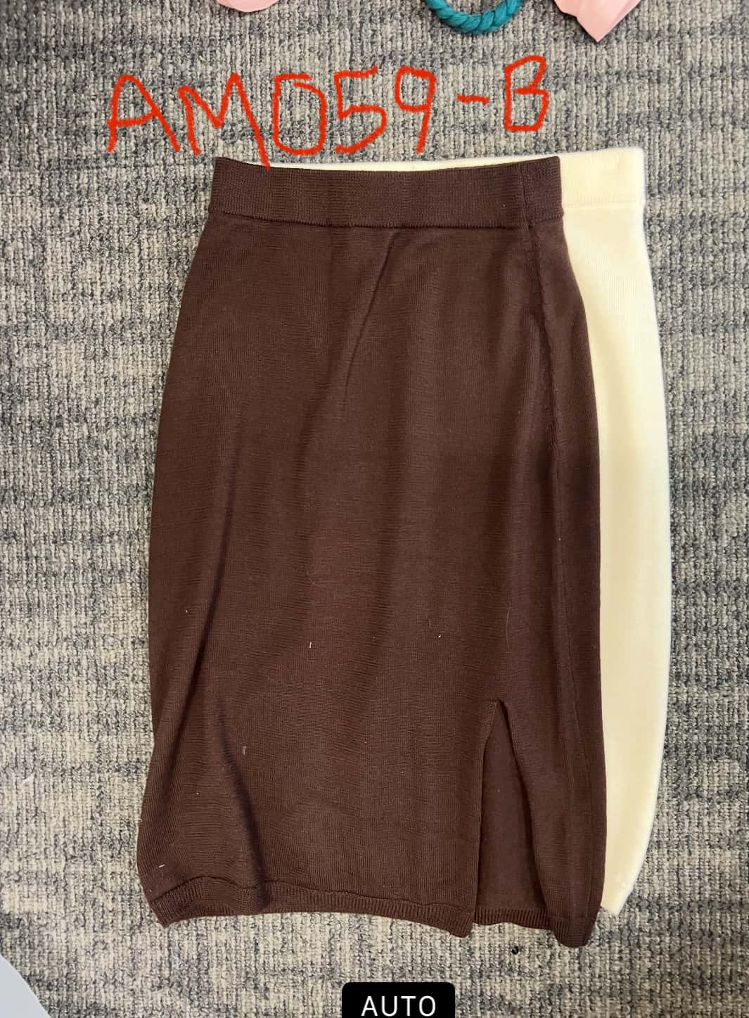 Sample marked with its style reference — made in the Belleza workshop