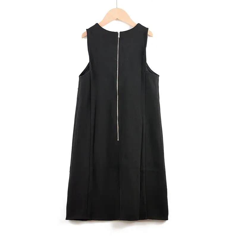 Zip-Detail Shift Dress manufactured by Belleza